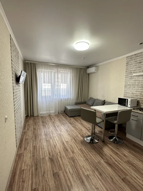 Квартира Квартира Уютная студия возле Парка Галицкого — Краснодар