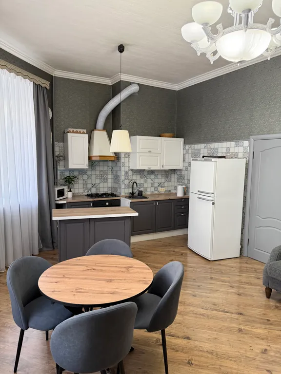 3-комнатная квартира в центре