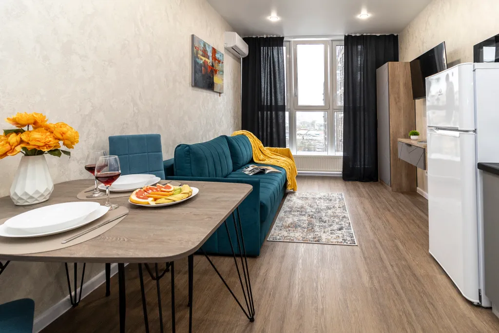 Квартира Квартира Яркая студия с диваном — Краснодар