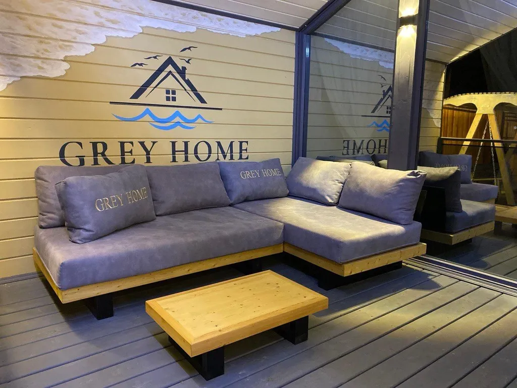 Дом на первой береговой линии