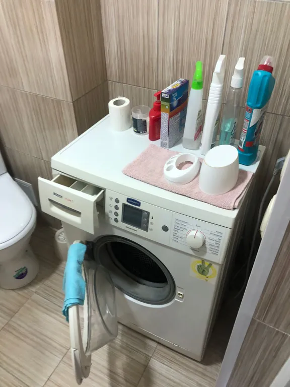 Уютная квартира-студия с панорамными окнами и видом на море