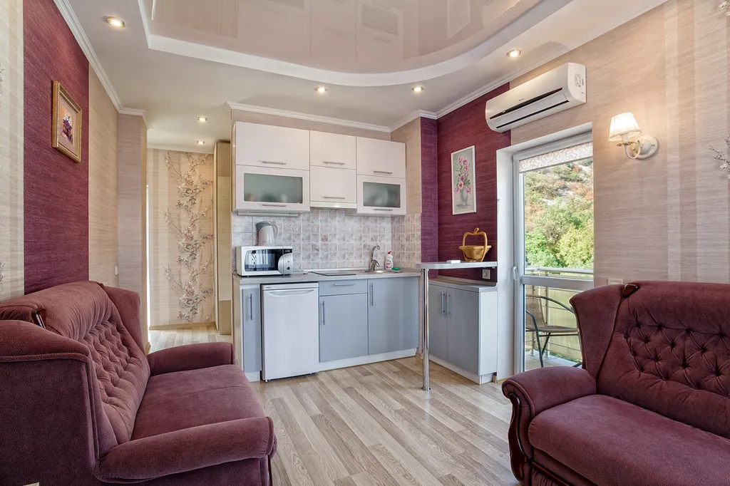 Видовая студия в Симеизе с 2 балконами