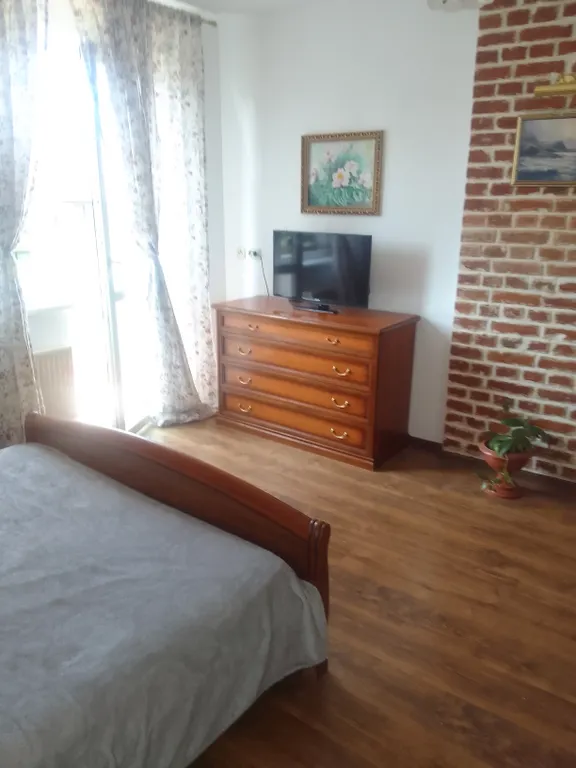 Двухуровневая квартира возле Музея янтаря, верхнего озера, в центре