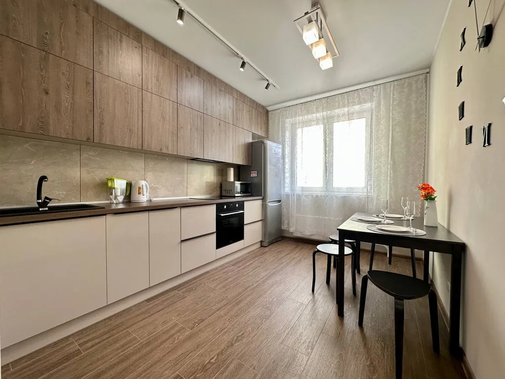 Стильные двухкомнатные апартаменты рядом с новой набережной