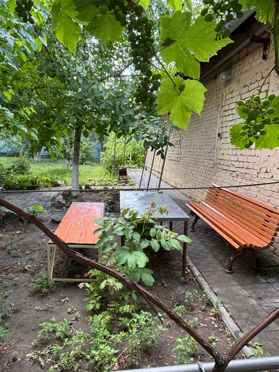 Уютный гостевой дом с садом