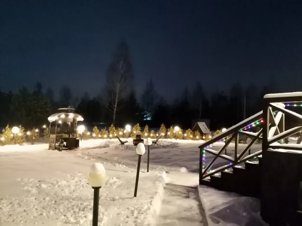 Романтический отдых в доме на границе с лесом