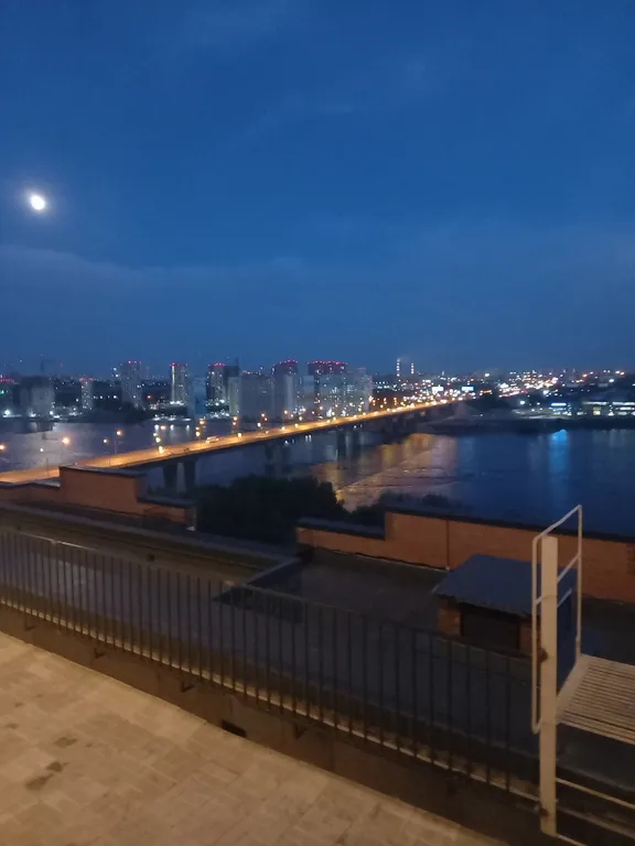 Квартира Квартира Апартамент с террасой на крыше и видом на реку — Новосибирск