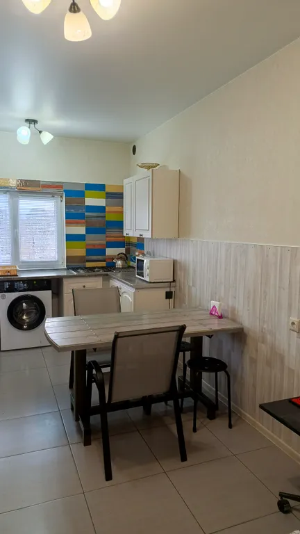 Очень уютный двухкомнатный номер студия, с кухней до 6 человек