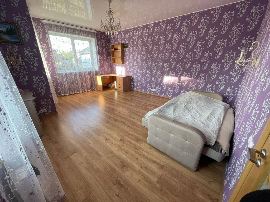 Просторный загородный дом