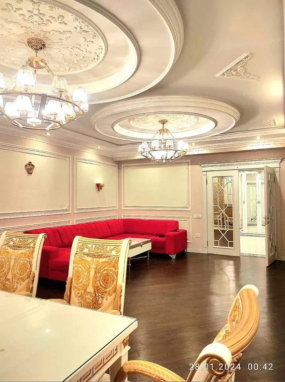 Трехкомнатная квартира в центре