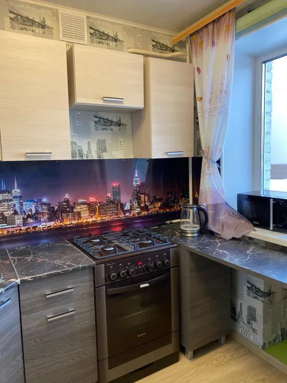 Апартаменты возле торгового центра Макси