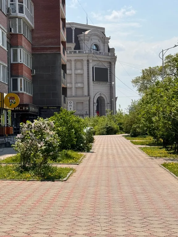 Уютная "евродвушка"с красивым видом на Китай, в ЦЕНТРЕ ГОРОДА