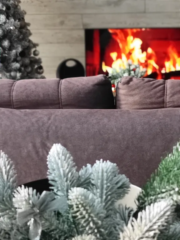 Панорамный домик с теплым бассейном в пяти минутах ходьбы от города