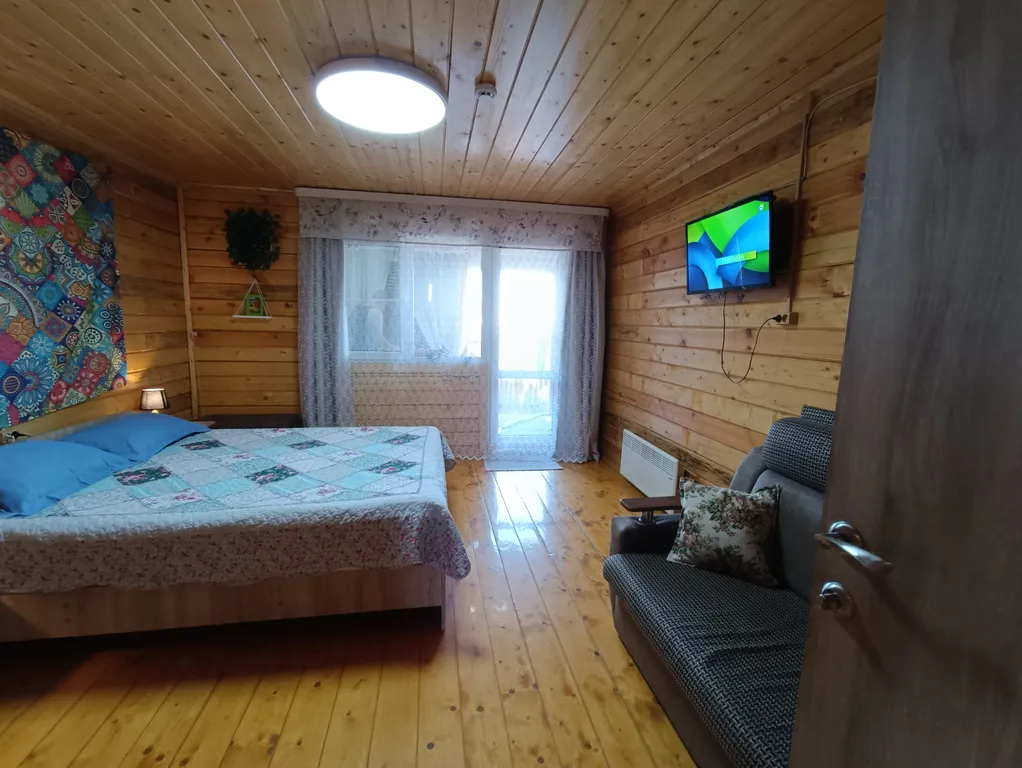 Дом у моря с теплым бассейном и сап бордами