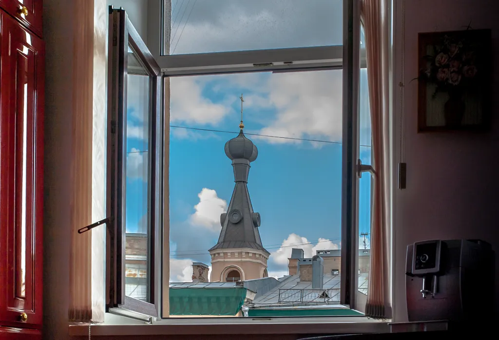 Квартира Квартира Немного дерева в пластмассовом мире — Санкт-Петербург