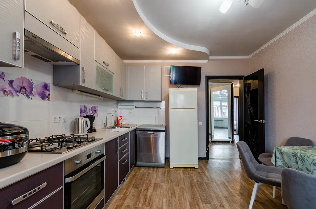 Добрая 2-комнатная в центре