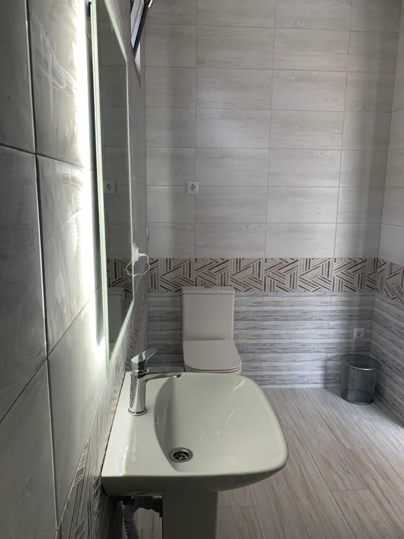 Коттедж Дом со своим бассейном в центре п. Лазаревское — Лазаревское