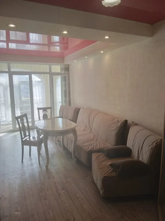 Уютная квартира на Вилле Дельмар с можевельником со стороны лоджии