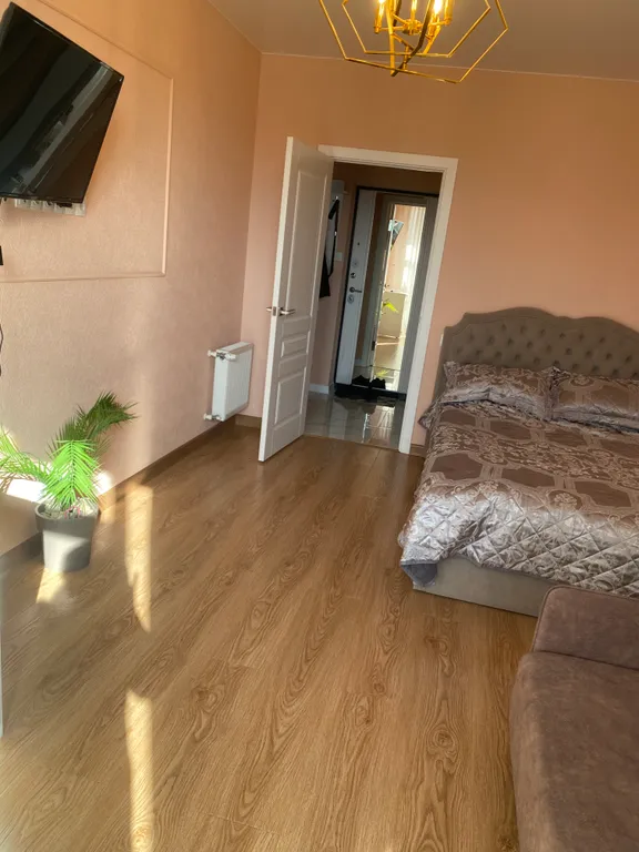 Элитная, новая однушка с авторским дизайном у песочного пляжа