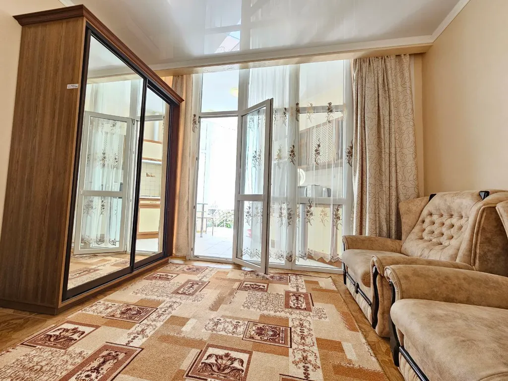 Двухкомнатные комфортабельные апартаменты на берегу моря