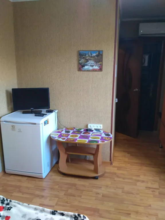 Отдельный номер на троих