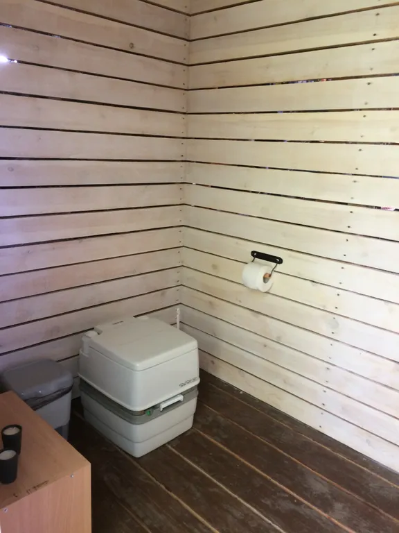 Дом на берегу озера