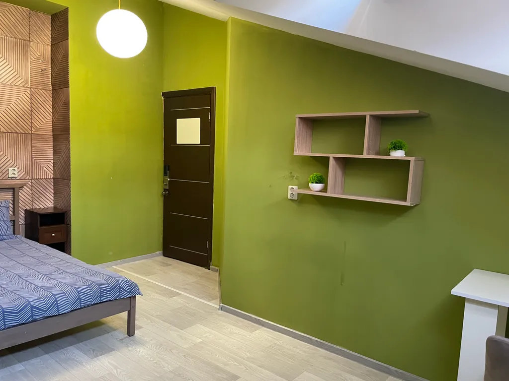 Квартира Зелёная комната на Невской мансарде — Санкт-Петербург