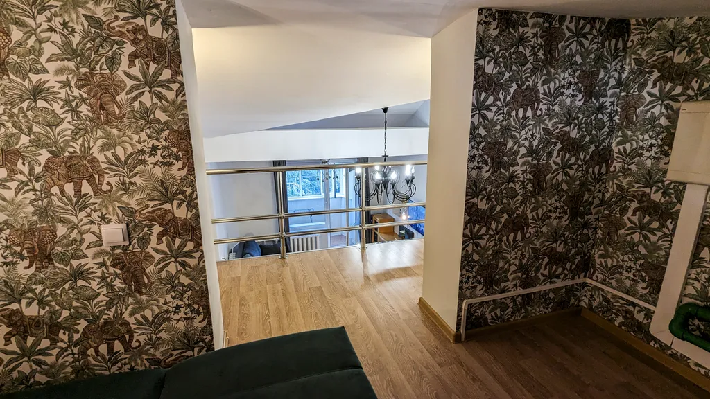 Уютная квартира в центре с мансардой