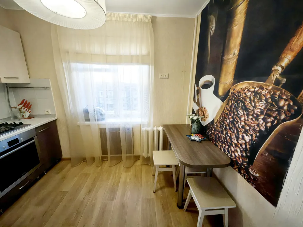 Прогулки по центру и культурный досуг: уютная 1-комнатная квартира