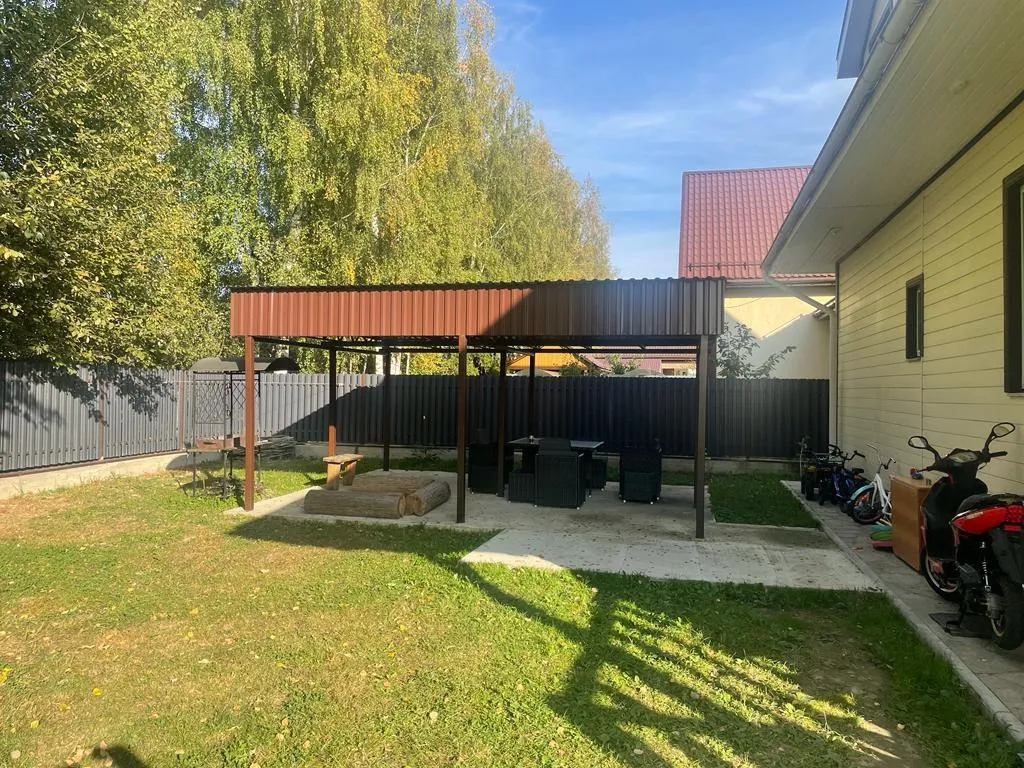 Дом у озера