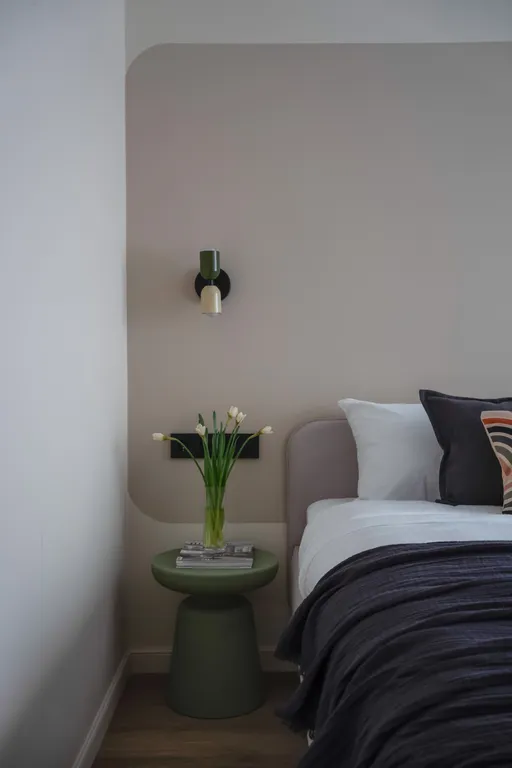 Комфортабельная евродвушка Меркурий с балконом у озера