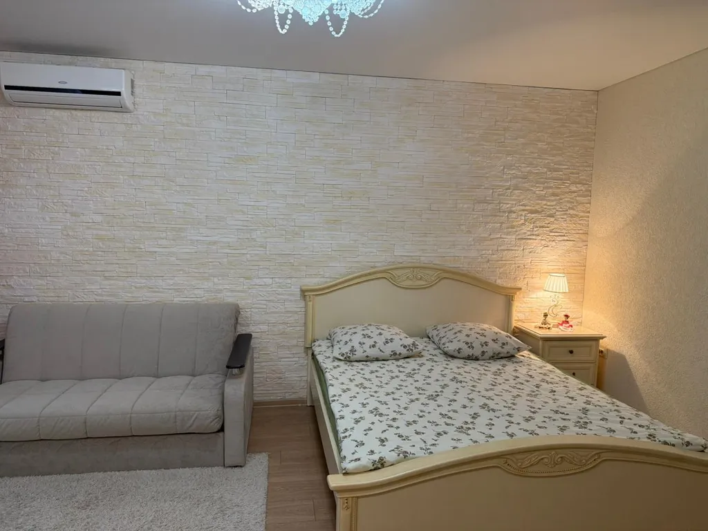 Однокомнатные апартаменты студия делюкс в центре у Торговых рядов