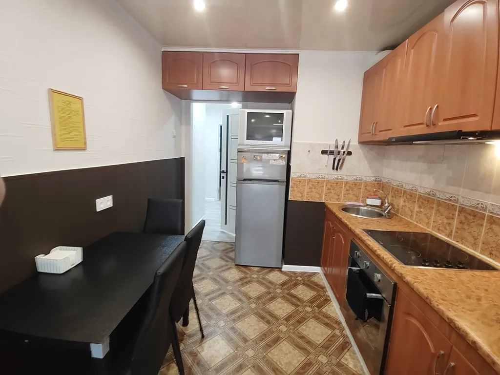 Трёхкомнатная квартира с раздельными комнатами, балконом и лифтом