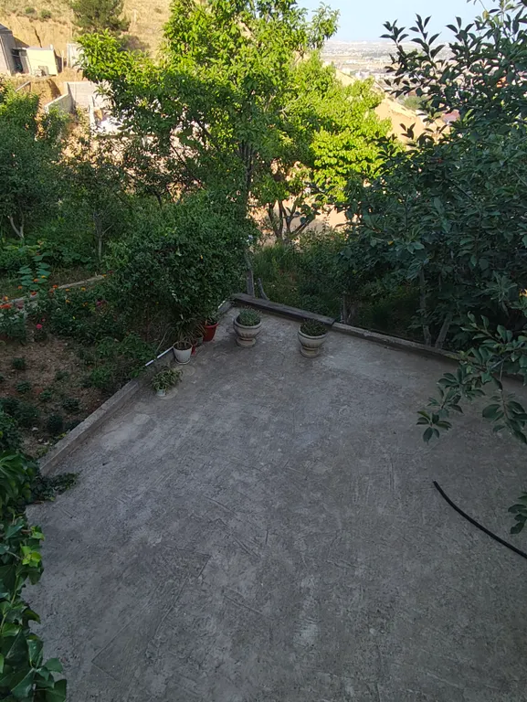 Уютный дом с панорамным видом на город и на горы