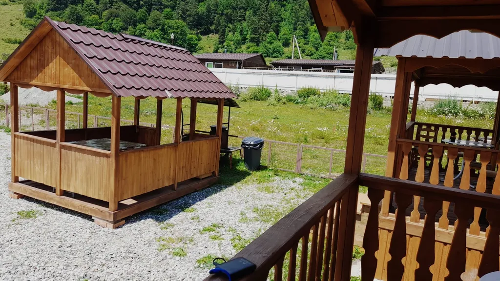 Тихий уголок  (Гостевой домик 1)