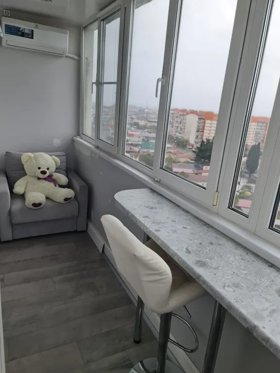 Трёхкомнатная квартира в Сочи  с видом на море и горы