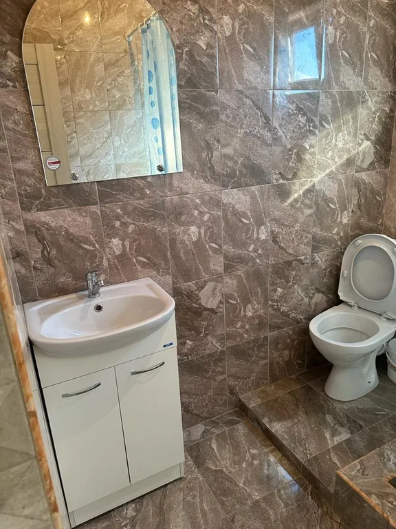 Студия в тихом районе, без комиссии, без животных