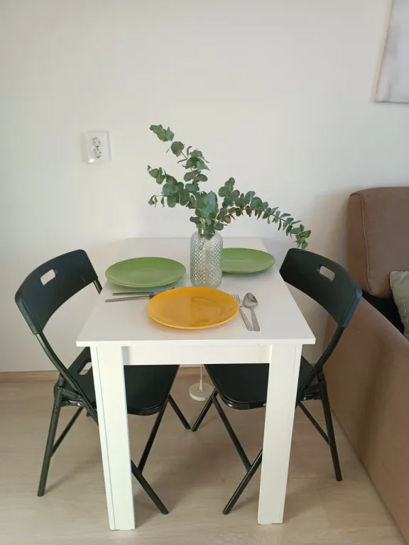 Уютная студия в лесу