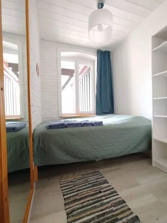 Квартира в 1 минуте от моря и Розы Ветров, в центре старого города