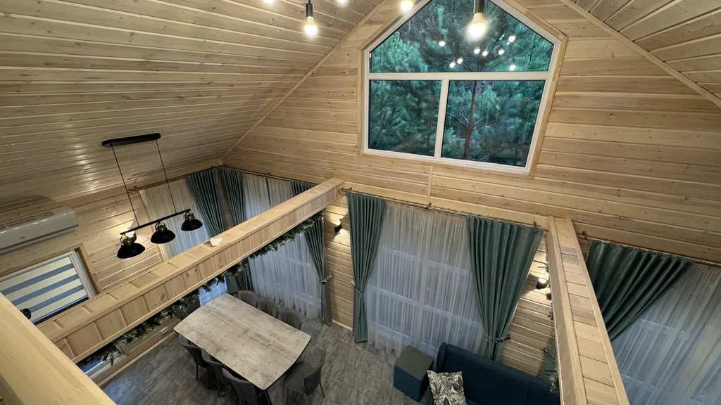 Новый Теплый двухэтажный дом до 10 человек 1км Солнечная Долина