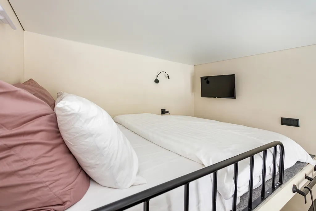 Квартира Квартира Студия-лофт в историческом здании возле метро — Москва