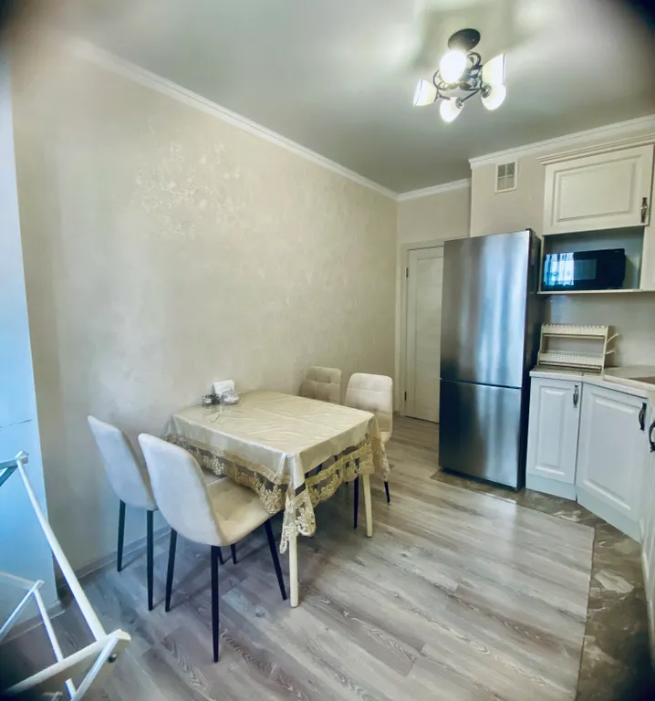 УЮТНАЯ КВАРТИРА,В ТИХОМ ЦЕНТРЕ ТУАПСЕ