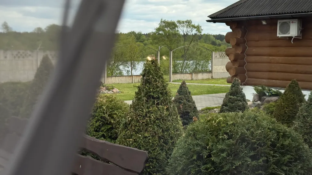 Домик у реки