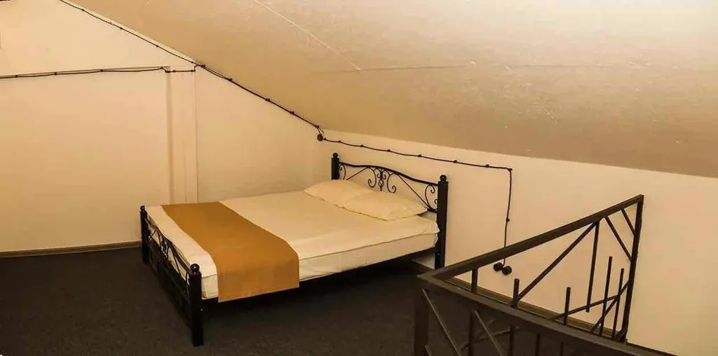 Двухуровневые апартаменты с отдельной спальней