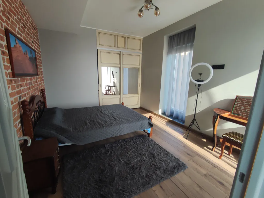 Апартаменты с видом на море, в элитном небоскрёбе, в центре города