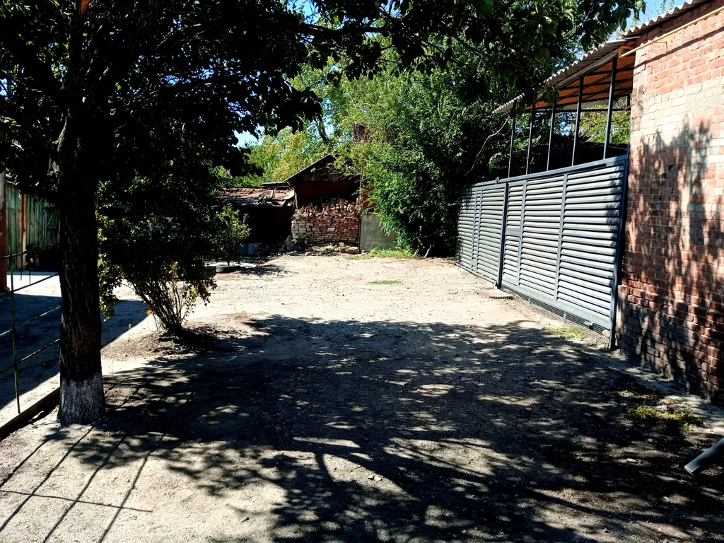 Уютный дом с парковкой