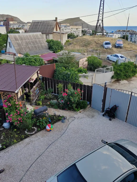 2 комнатная квартира с балконом