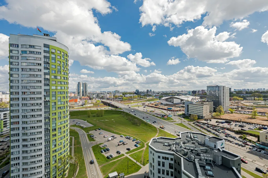 Современная двухкомнатная квартира на 17 этаже