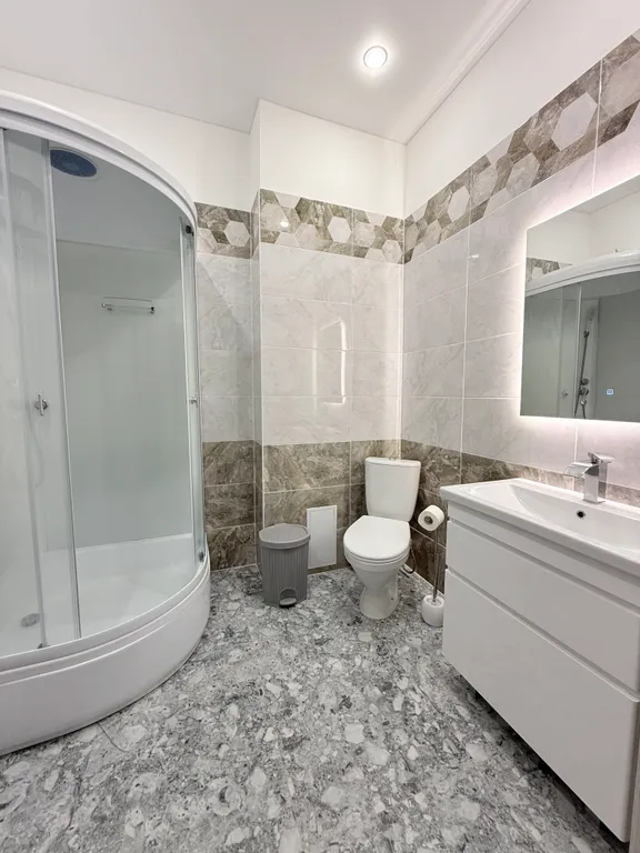 Уютная комната на первой береговой линии