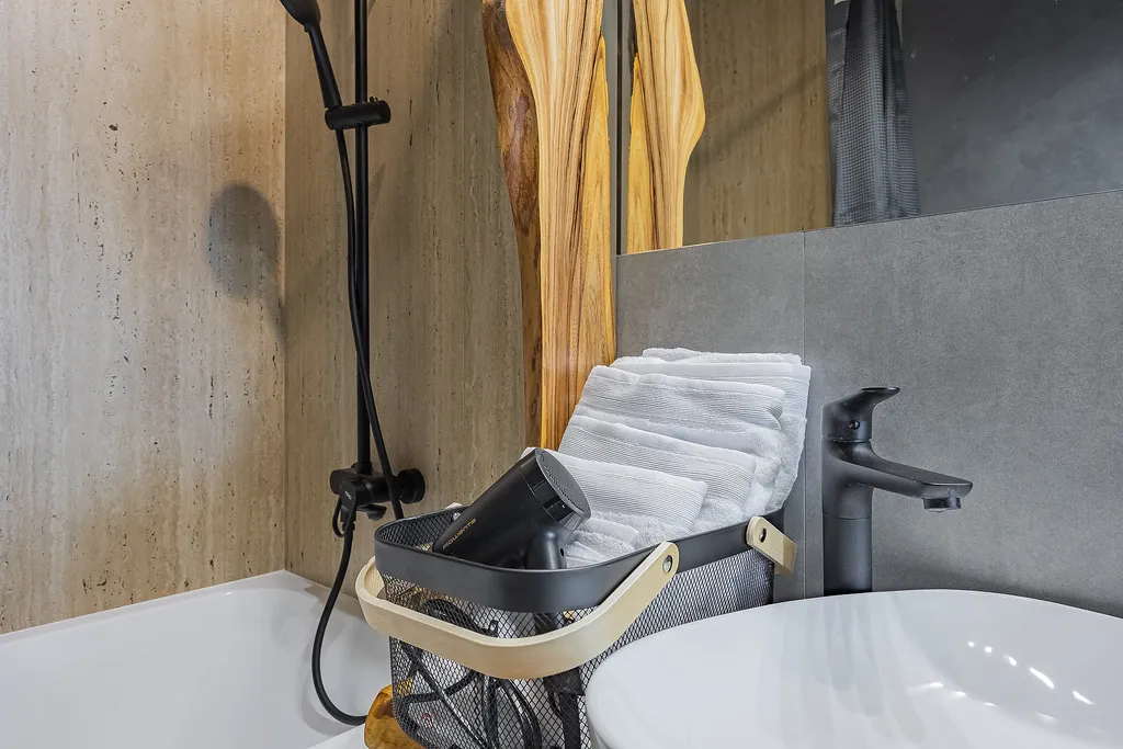 Просторная студия в центре